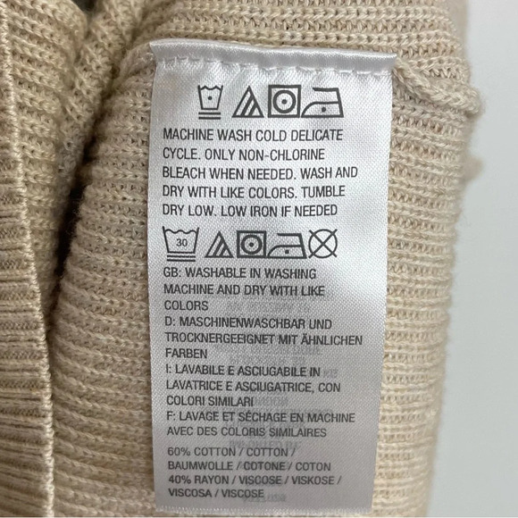 NEW Isaac Mizrahi Live Sweater Women Size Large Tan Short Sleeve Vneck Knit NWOT - Picture 6 of 9